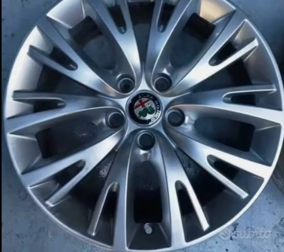 Alfa Romeo Giulietta — 35